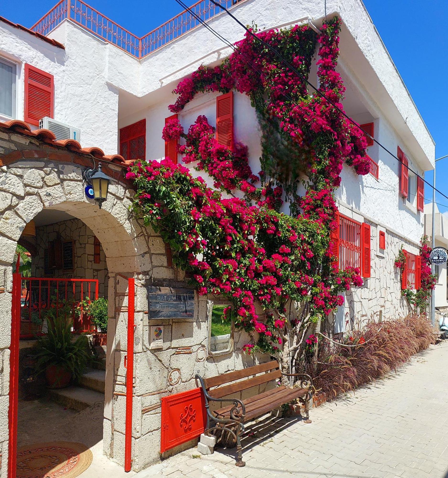 Bademici Otel Alaçatı Luaran gambar